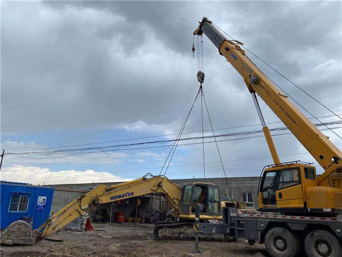 宁强县25吨吊车的工作半径是多少？