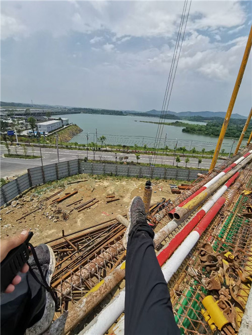 宁强县作业中发生设备损坏或人员意外，责任怎么划分？