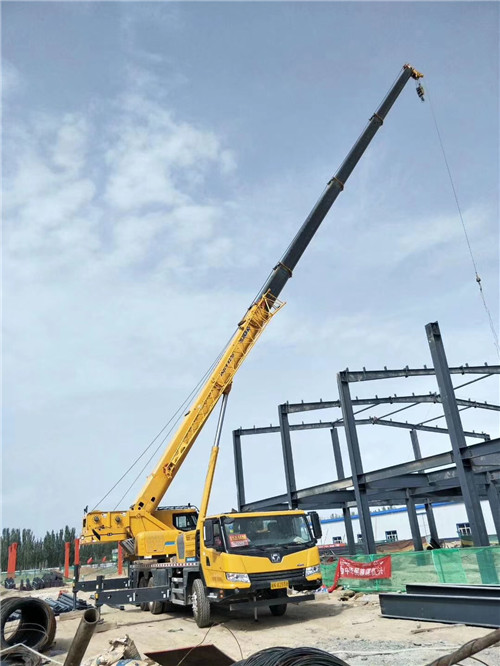 宁强县超高层建筑钢结构吊装案例